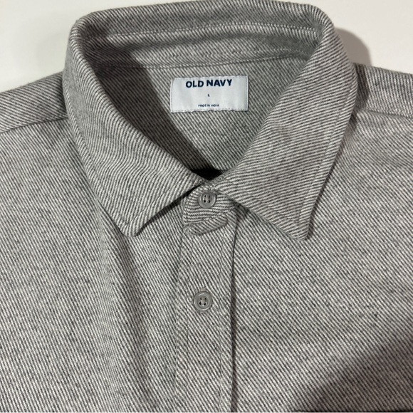 Old Navy Heavyweight Shirt Men’s Large Gray Soft Flannel Classic Fit Long Sleeve - Picture 4 of 11